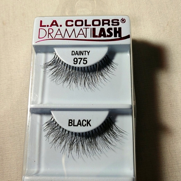 Lashes L. A. Colors FramatiLash Dainty 975 Black - Picture 1 of 3